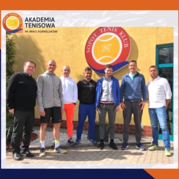 AKADEMIA TENISOWA im. Braci Korneluków