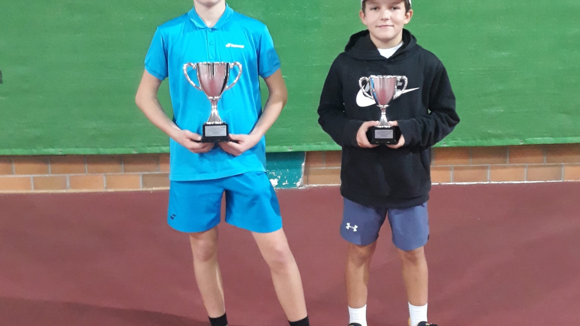 Stasiu i Janek na podium w WTK U12