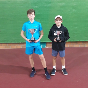 Stasiu i Janek na podium w WTK U12