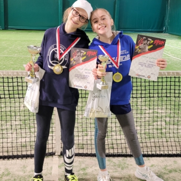 Grad medali dla skrzatów Sopot Tenis Klub w Halowych Mistrzostwach Pomorza U 12.