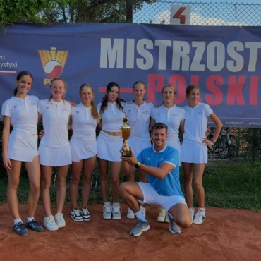 Kadetki o set od wygrania DMP.