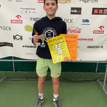 Leon trzeci w WTK U14 w Płocku.